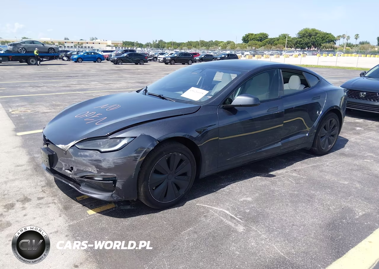 2023 Tesla Model S VIN:5YJSA1E52PF526982 - 2