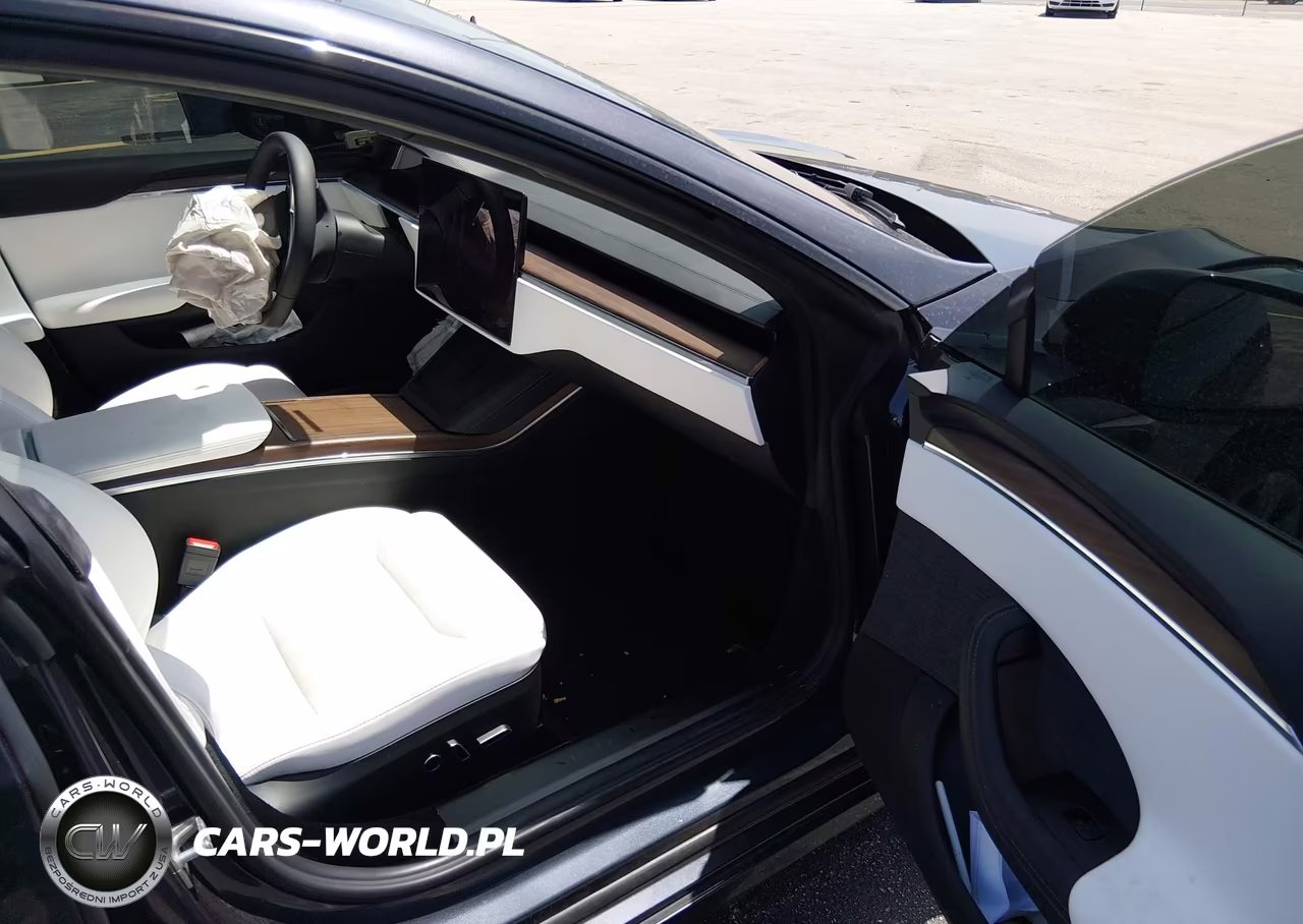 2023 Tesla Model S VIN:5YJSA1E52PF526982 - 5