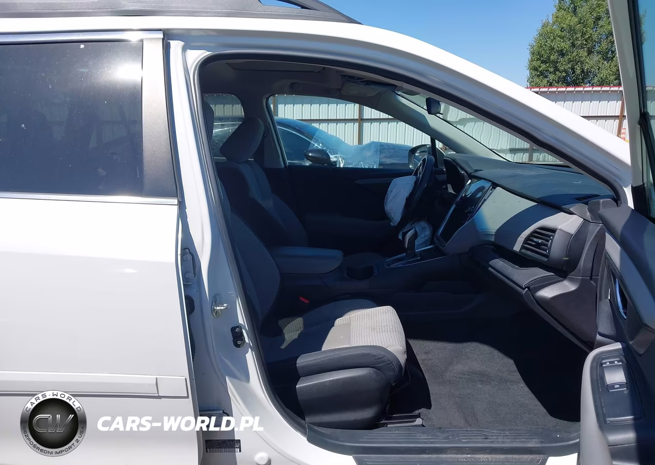 2020 Subaru Outback Premium VIN:4S4BTAECXL3258100 - 5