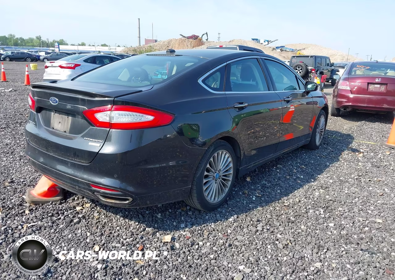 2013 Ford Fusion Titanium VIN:3FA6P0K96DR196961 - 4