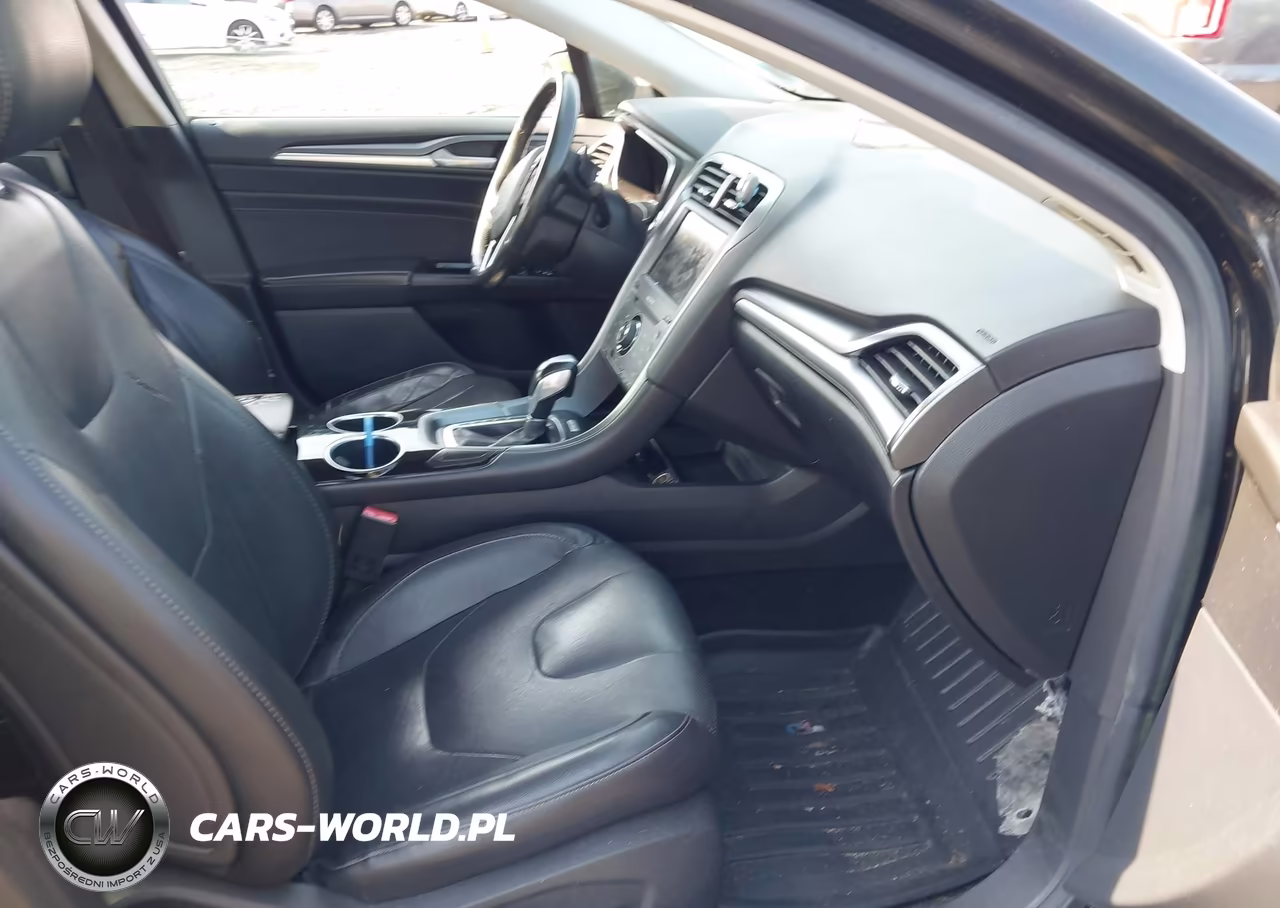 2013 Ford Fusion Titanium VIN:3FA6P0K96DR196961 - 5