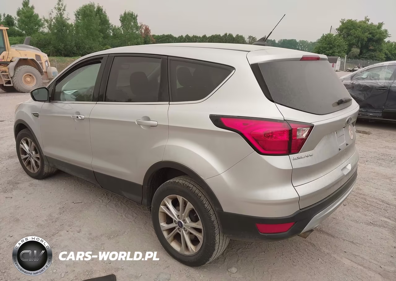 2019 Ford Escape Se VIN:1FMCU9GD2KUC34372 - 3