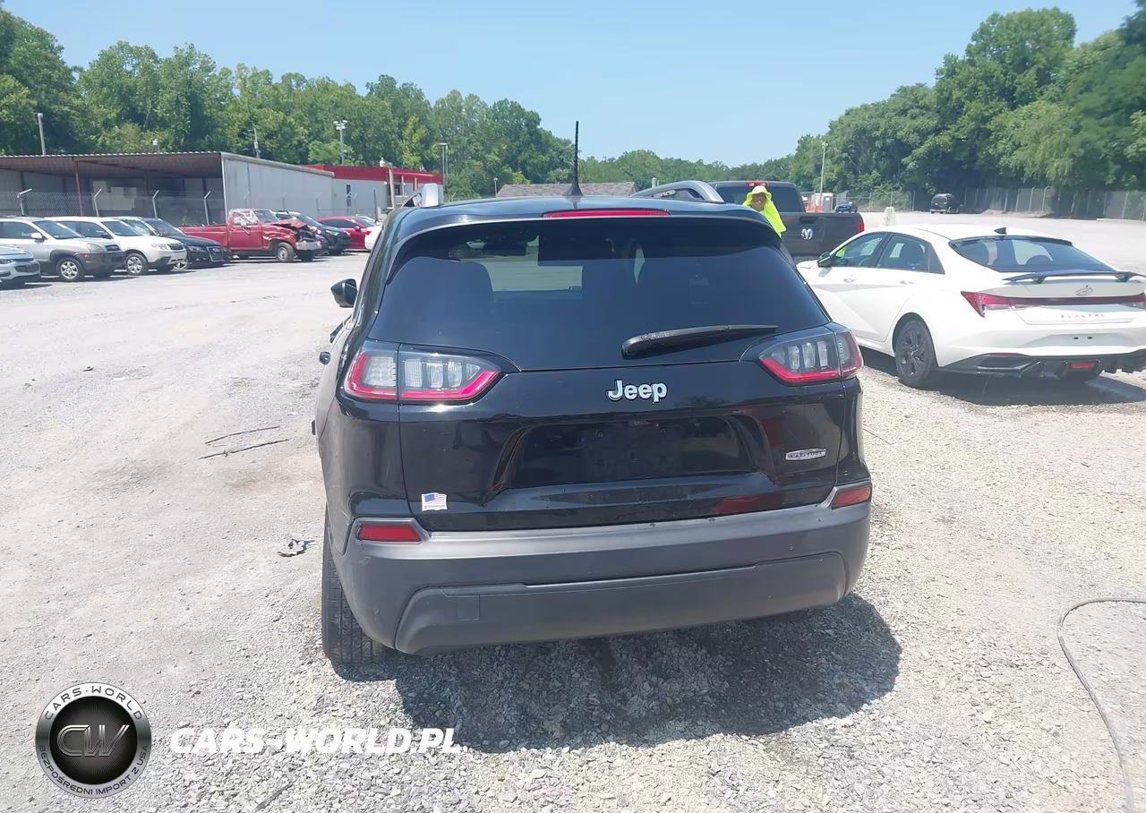 2019 Jeep Cherokee Latitude Fwd VIN:1C4PJLCB1KD269923 - 16