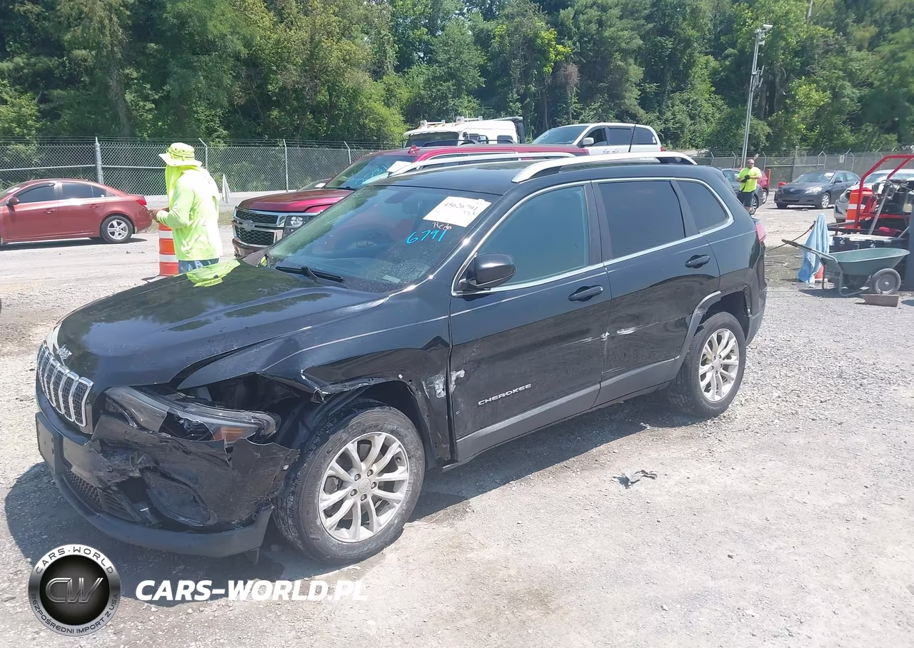 2019 Jeep Cherokee Latitude Fwd VIN:1C4PJLCB1KD269923 - 2