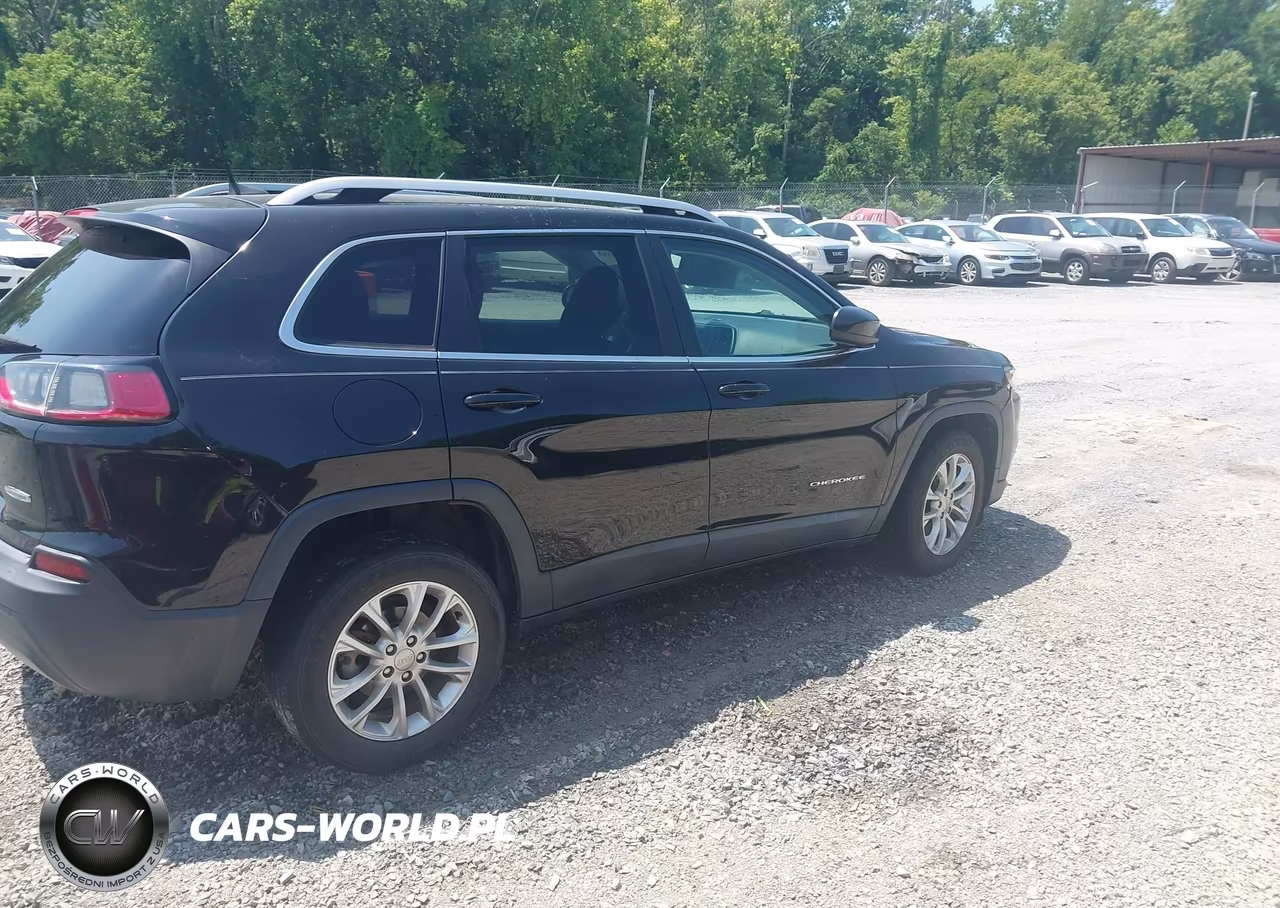 2019 Jeep Cherokee Latitude Fwd VIN:1C4PJLCB1KD269923 - 4