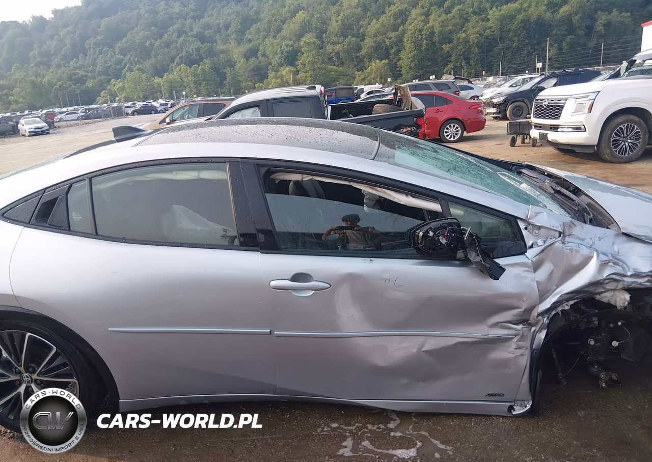 2024 Toyota Prius Limited Awd-E VIN:JTDADABU7R3017680 - 14