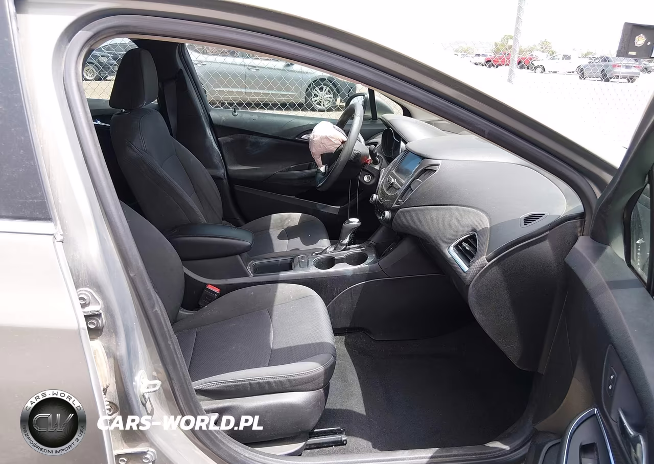 2018 Chevrolet Cruze Lt Auto VIN:1G1BE5SM2J7247125 - 5