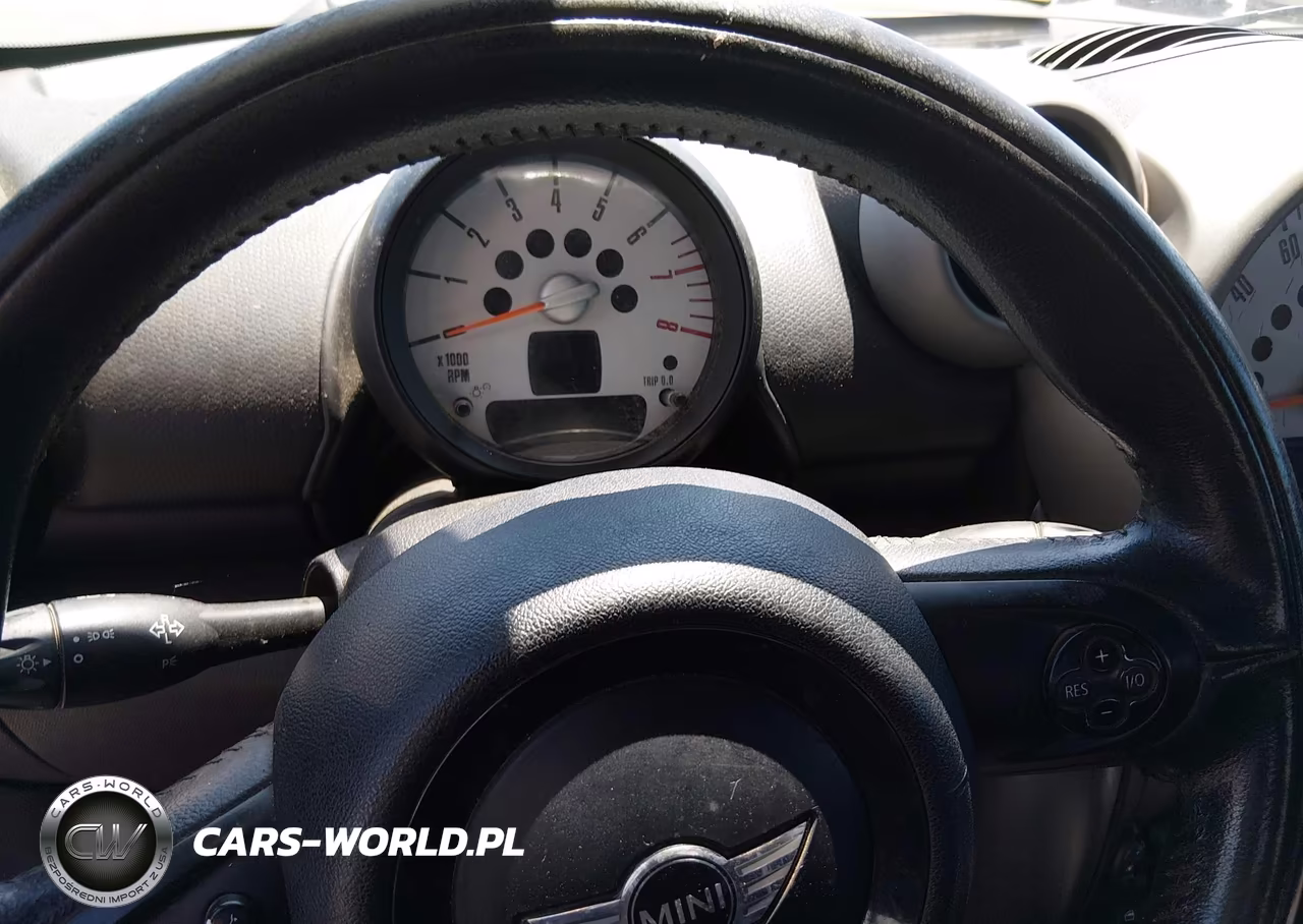 2011 Mini Cooper S Countryman VIN:WMWZC3C58BWM25941 - 7