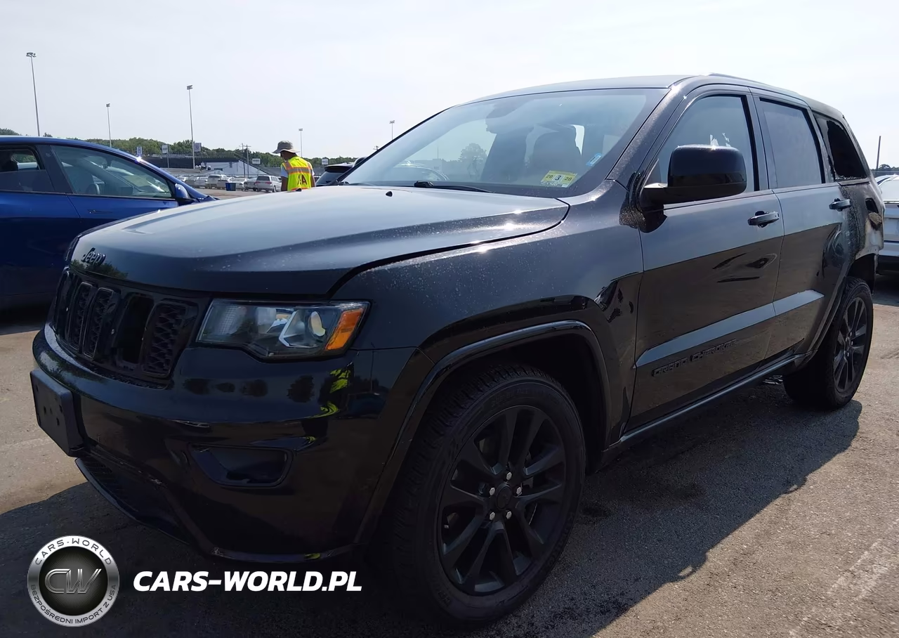 2019 Jeep Grand Cherokee Altitude 4X4 VIN:1C4RJFAGXKC709992 - 2