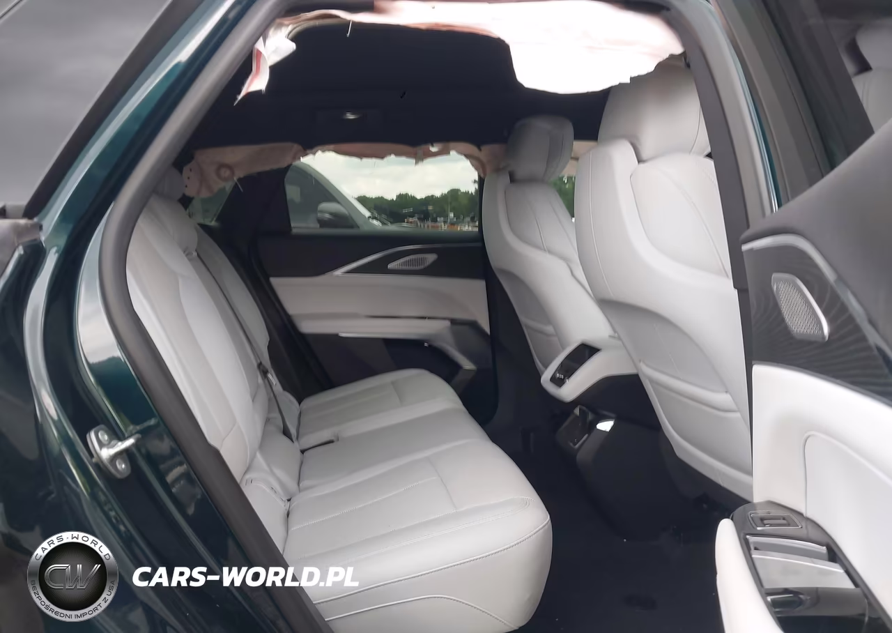 2024 Cadillac Lyriq Sport W-1Sj VIN:1GYKPVRL3RZ134230 - 8