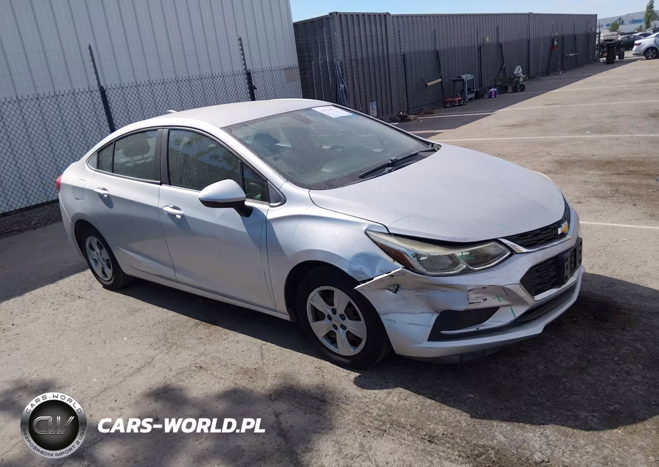 2017 Chevrolet Cruze Ls Auto – zdjęcie 1 z 19