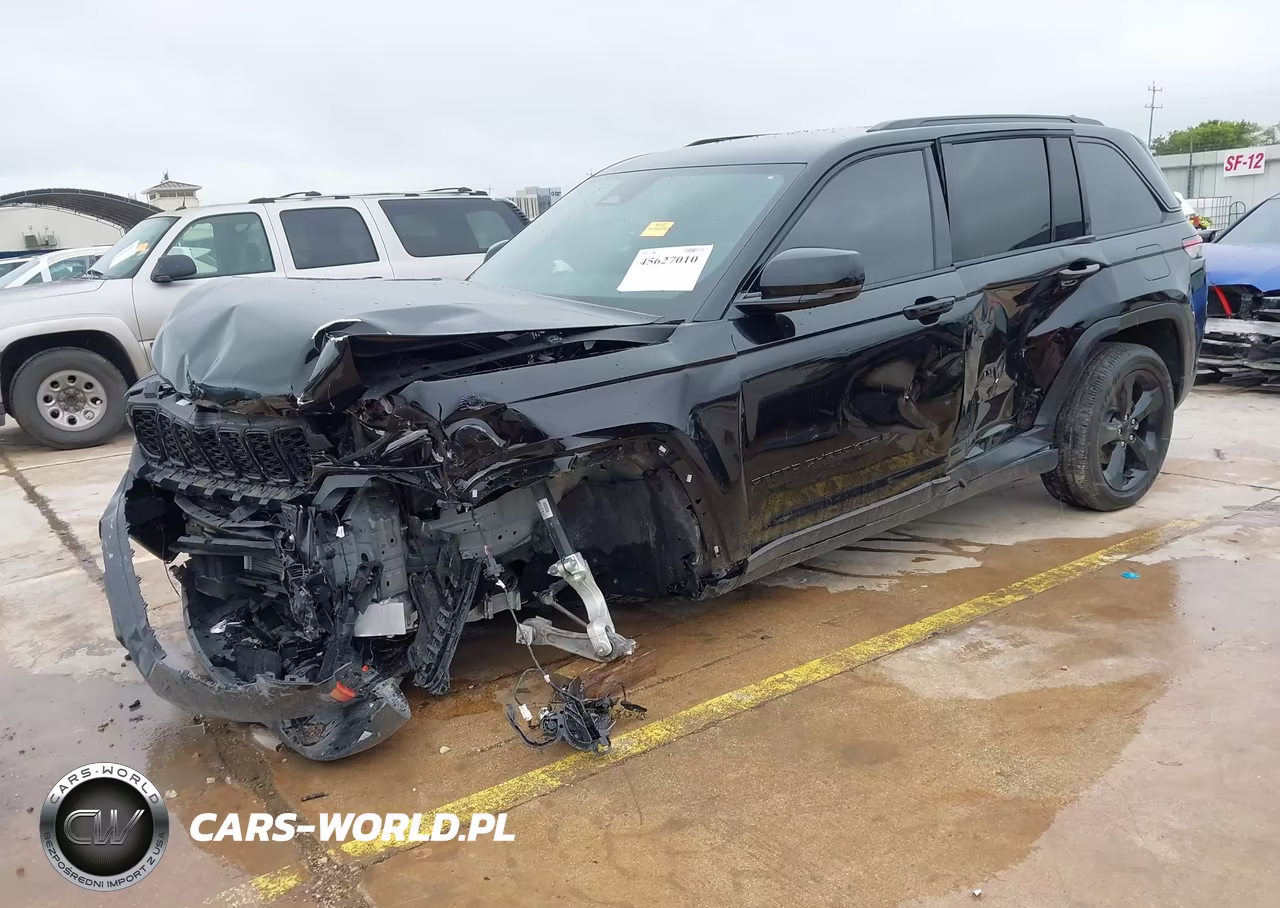 2025 Jeep Grand Cherokee Altitude X 4X4 VIN:1C4RJHAGXS8791379 - 2