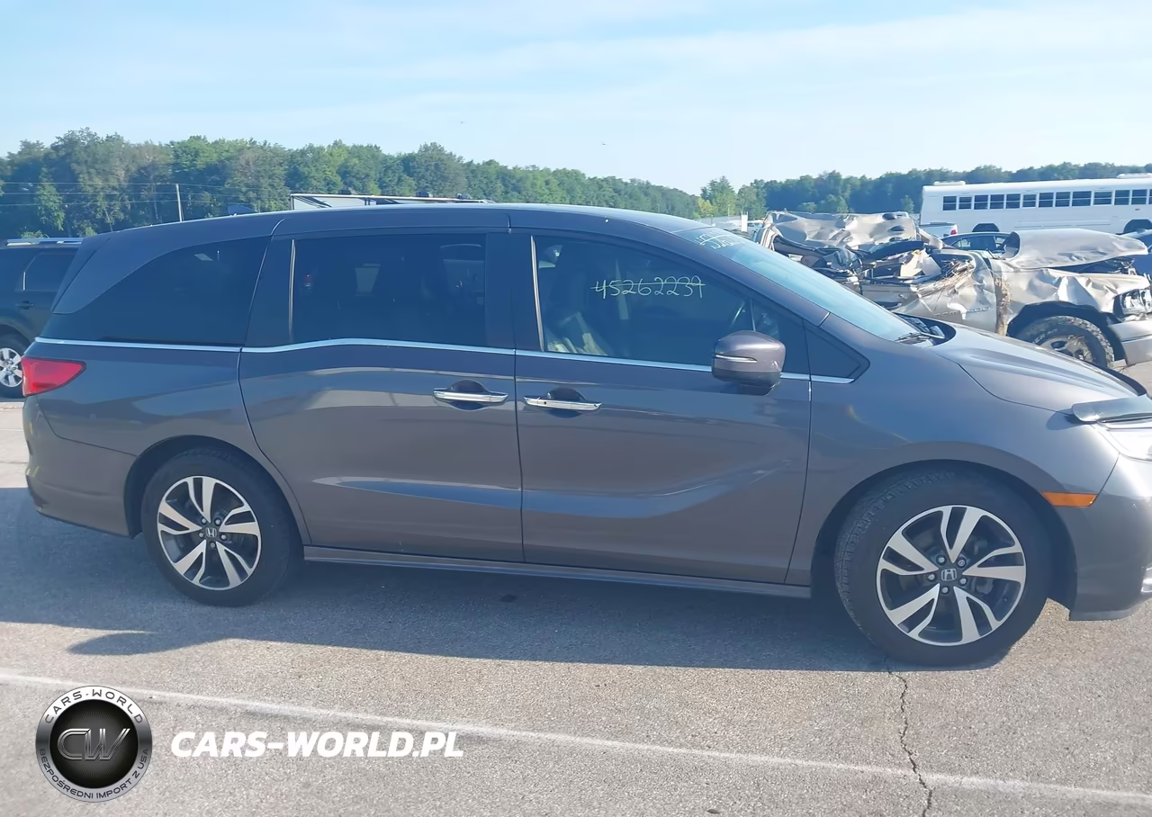 2022 Honda Odyssey Touring VIN:5FNRL6H8XNB018381 - 13