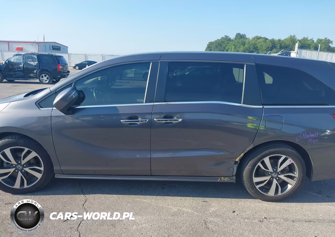 2022 Honda Odyssey Touring VIN:5FNRL6H8XNB018381 - 14