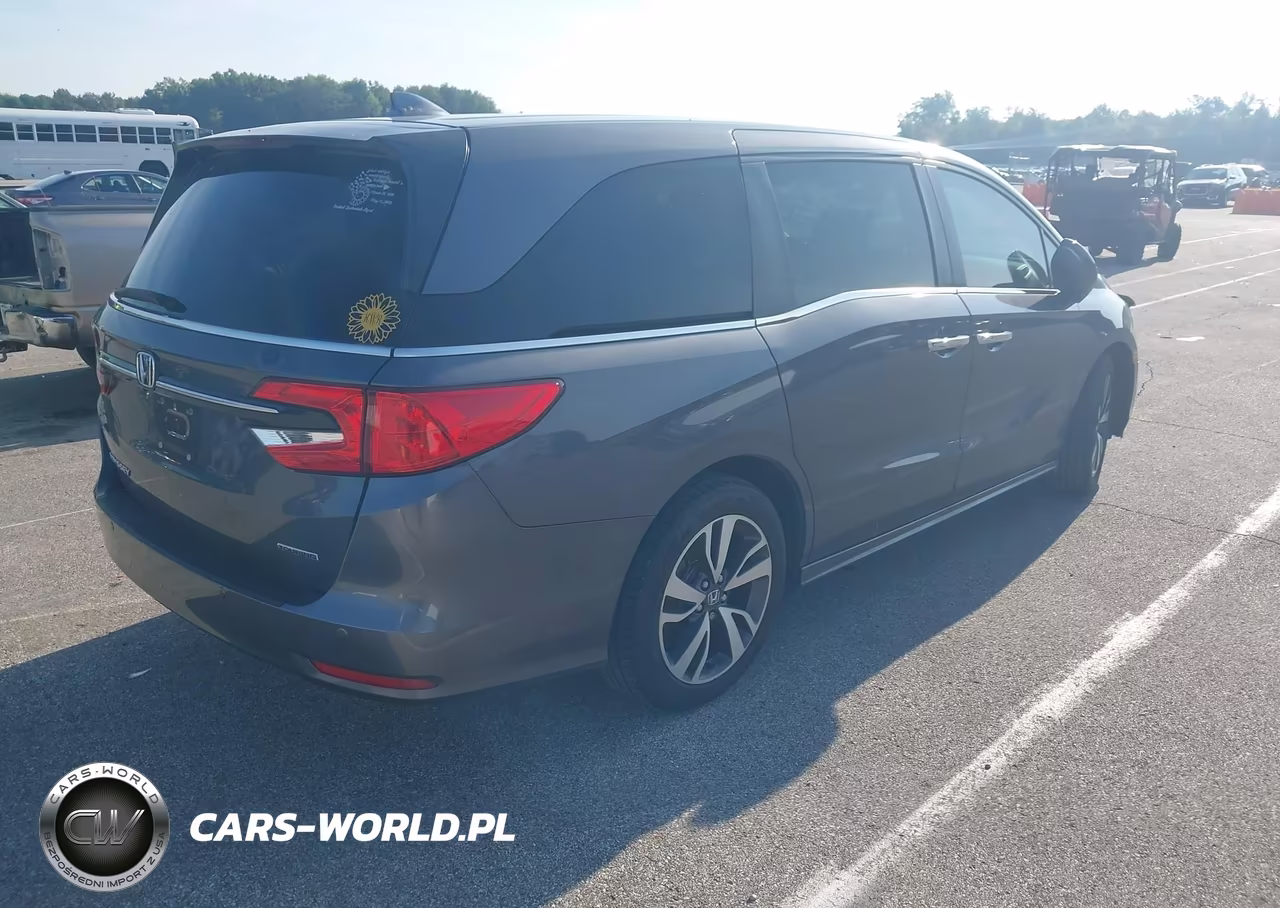 2022 Honda Odyssey Touring VIN:5FNRL6H8XNB018381 - 4