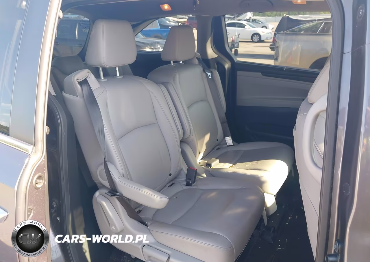2022 Honda Odyssey Touring VIN:5FNRL6H8XNB018381 - 8