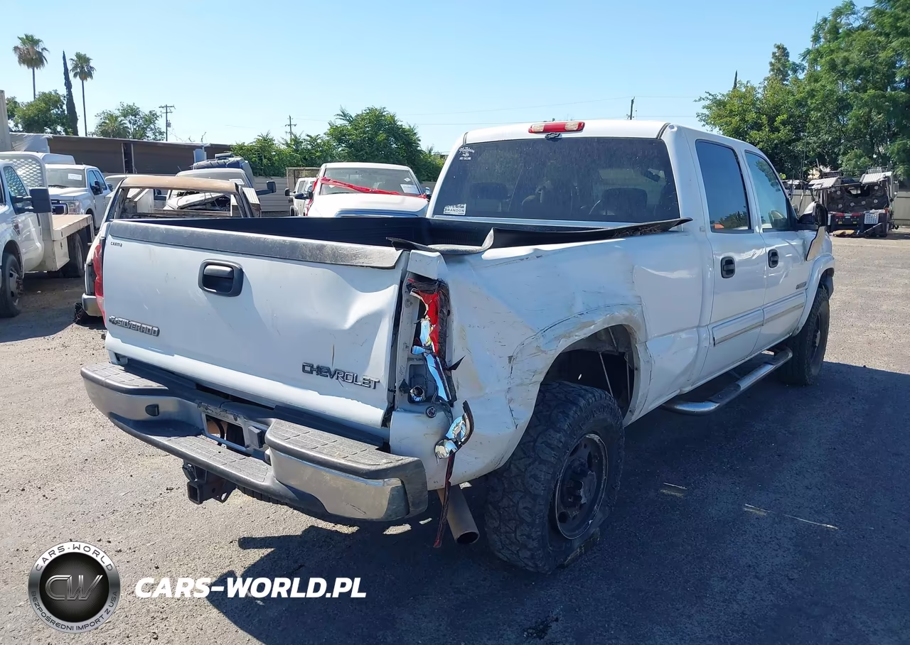 2005 Chevrolet Silverado 2500Hd Ls VIN:1GCHK23U75F878052 - 4