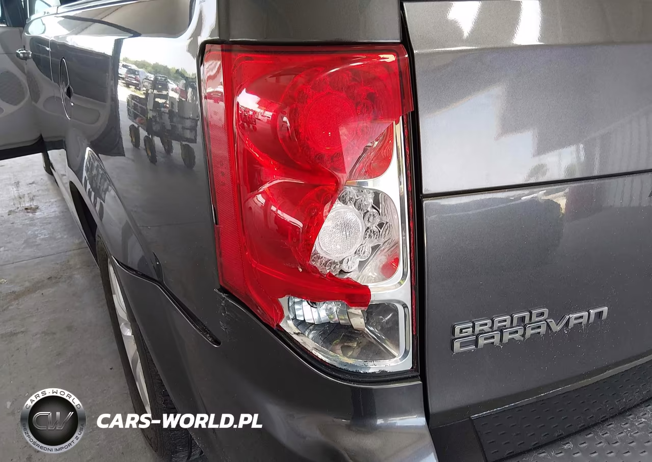 2019 Dodge Grand Caravan Sxt VIN:2C4RDGCG7KR585617 - 6