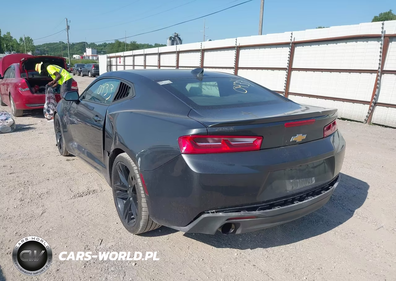 2018 Chevrolet Camaro 1Lt VIN:1G1FB1RSXJ0113382 - 3