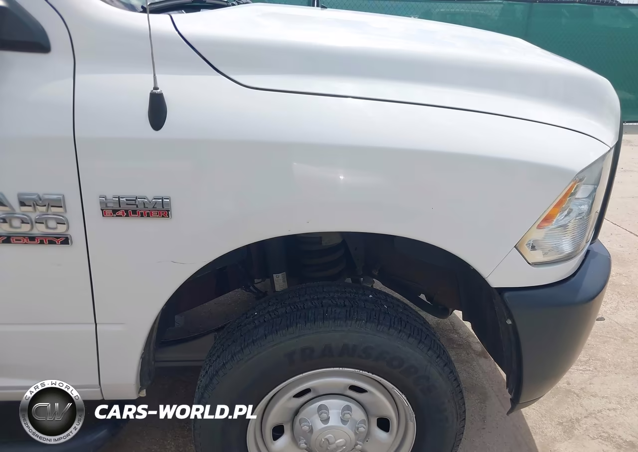 2017 Ram 2500 Tradesman 4X4 8' Box VIN:3C6UR5HJ0HG744178 - 12