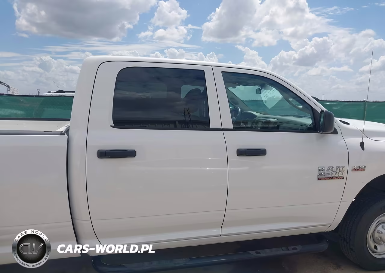2017 Ram 2500 Tradesman 4X4 8' Box VIN:3C6UR5HJ0HG744178 - 15