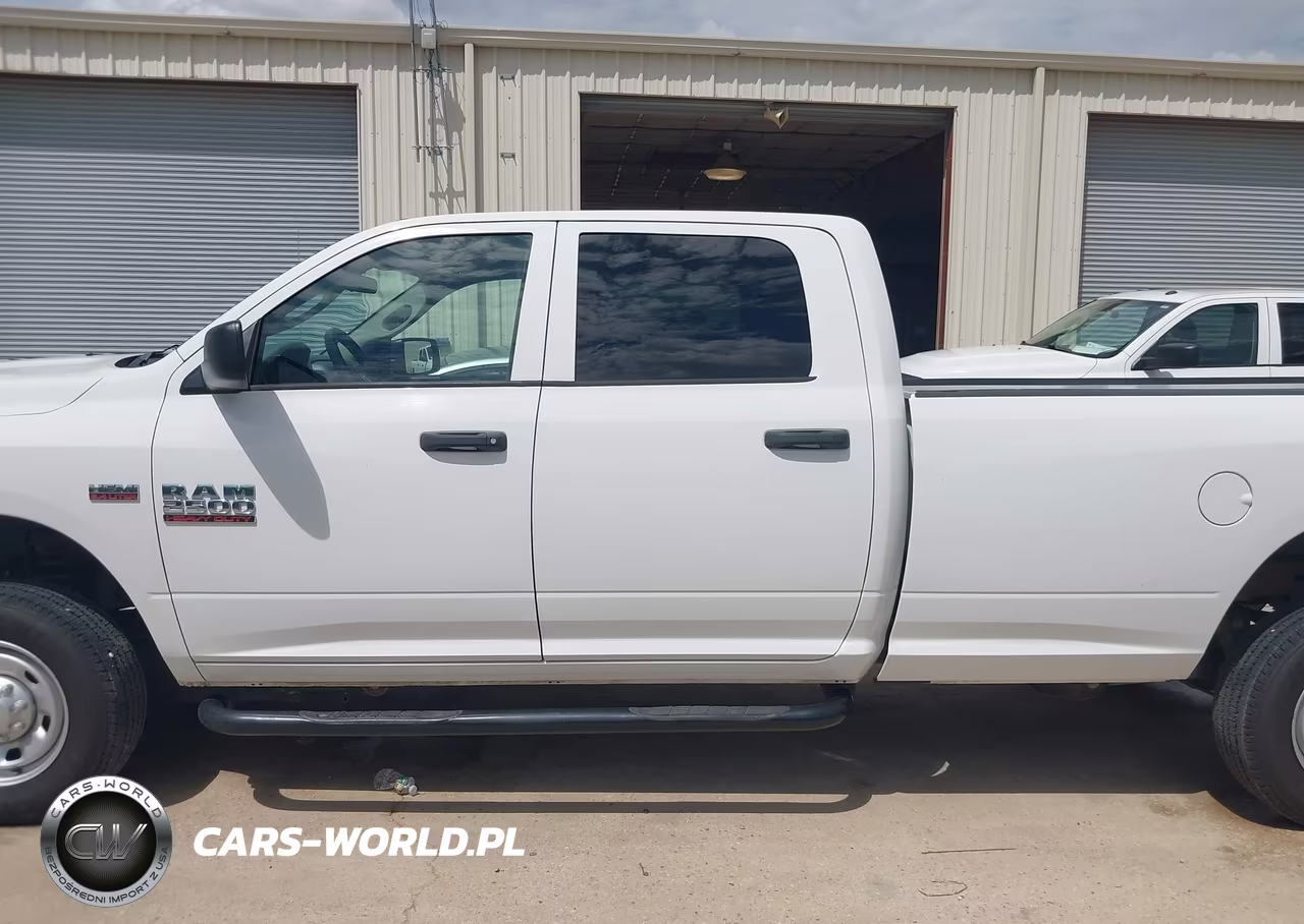 2017 Ram 2500 Tradesman 4X4 8' Box VIN:3C6UR5HJ0HG744178 - 16