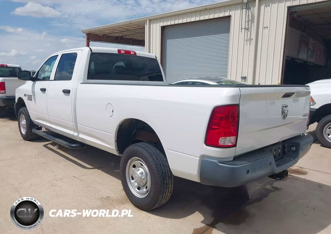 2017 Ram 2500 Tradesman 4X4 8' Box VIN:3C6UR5HJ0HG744178 - 3