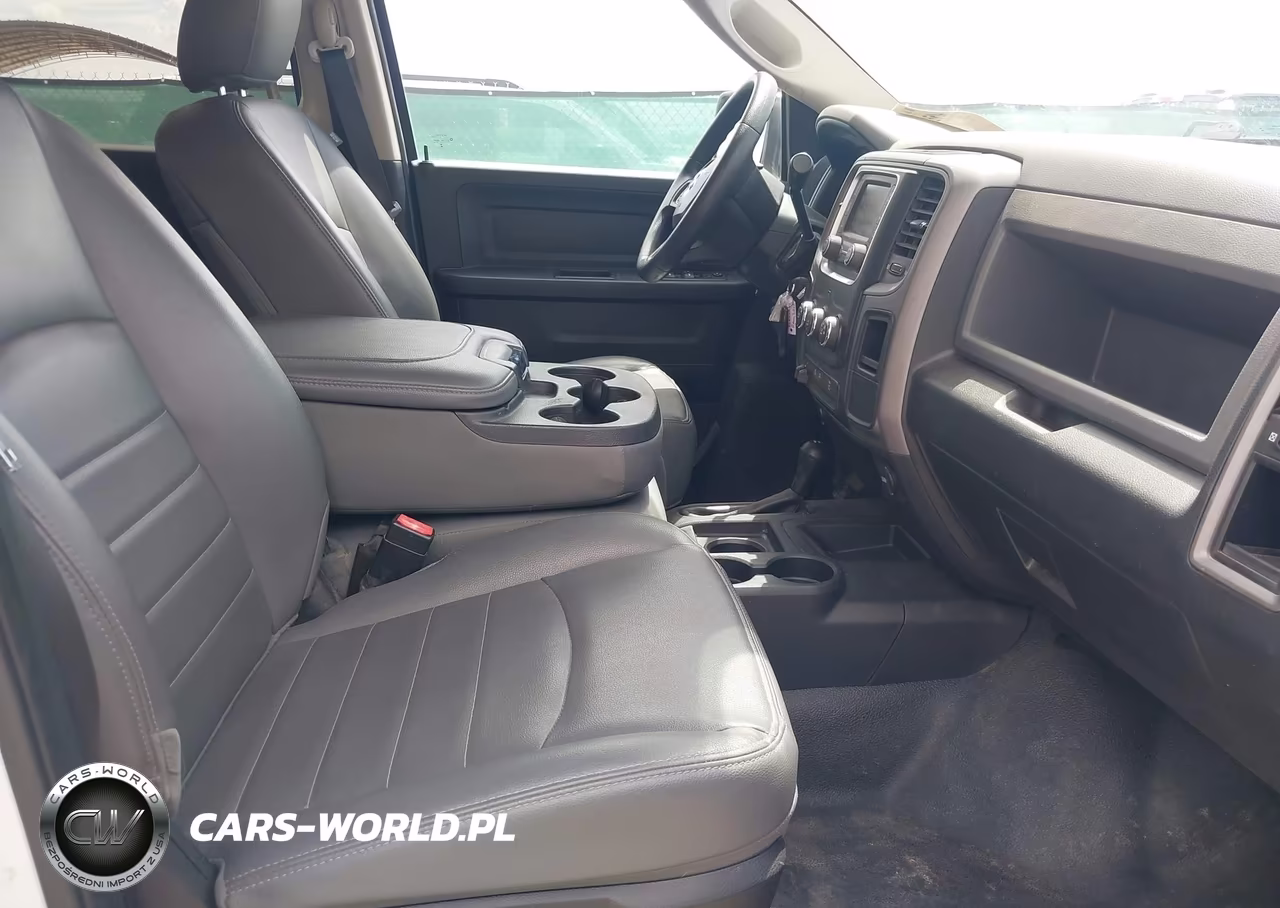 2017 Ram 2500 Tradesman 4X4 8' Box VIN:3C6UR5HJ0HG744178 - 5