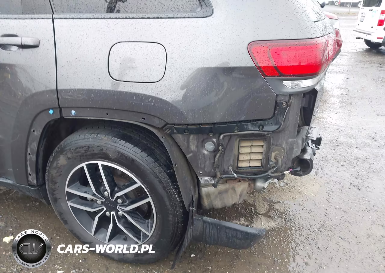 2021 Jeep Grand Cherokee Trailhawk 4X4 VIN:1C4RJFLG4MC704514 - 18