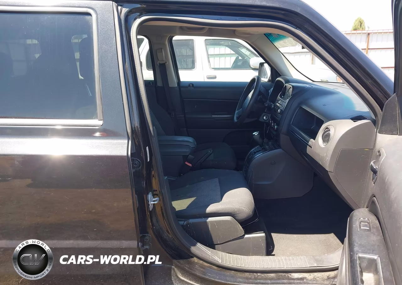 2010 Jeep Patriot Sport VIN:1J4NF2GB4AD510525 - 5