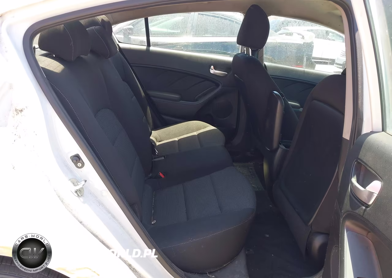 2018 Kia Forte Lx VIN:3KPFK4A74JE244430 - 8