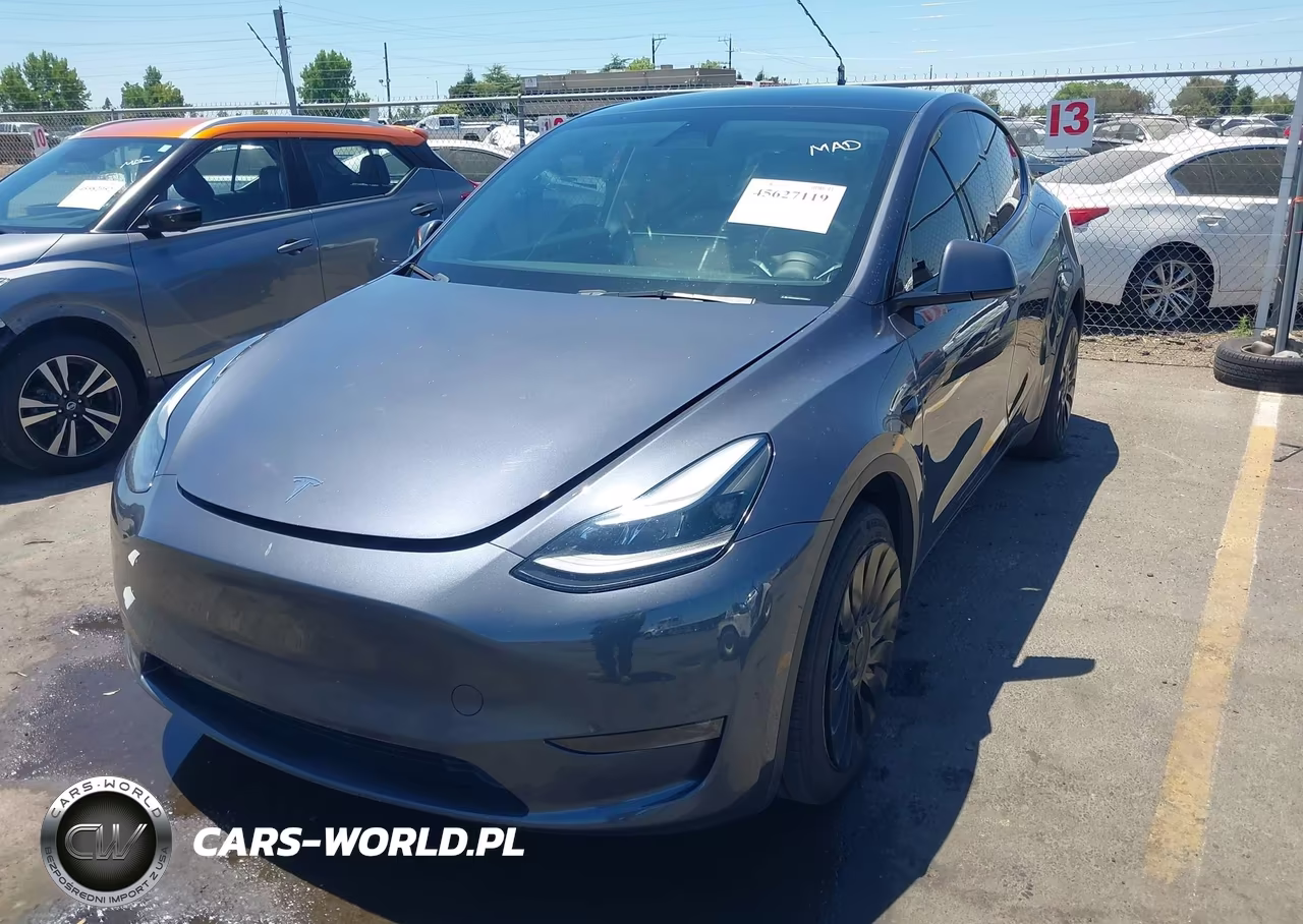 2023 Tesla Model Y Awd-Long Range Dual Motor All-Wheel Drive VIN:7SAYGDEE2PF840550 - 2