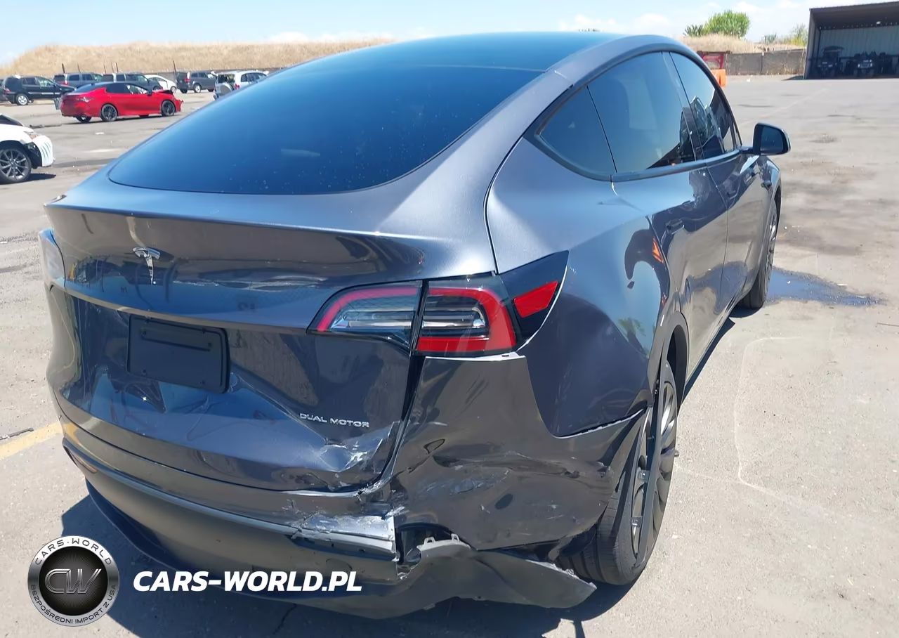 2023 Tesla Model Y Awd-Long Range Dual Motor All-Wheel Drive VIN:7SAYGDEE2PF840550 - 4