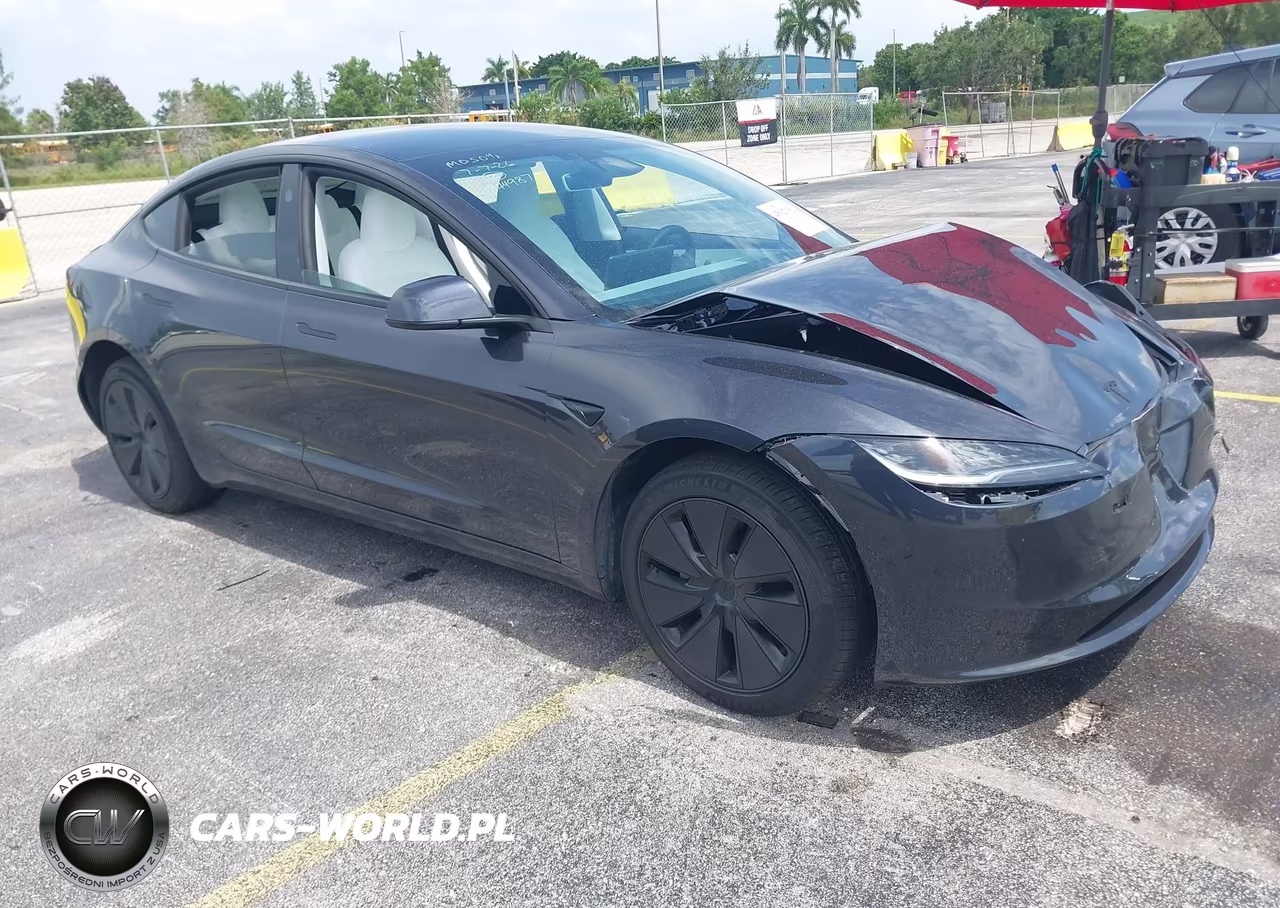 2026 Tesla Model 3 Premium Rear-Wheel Drive-Rear-Wheel Drive – zdjęcie 1 z 16