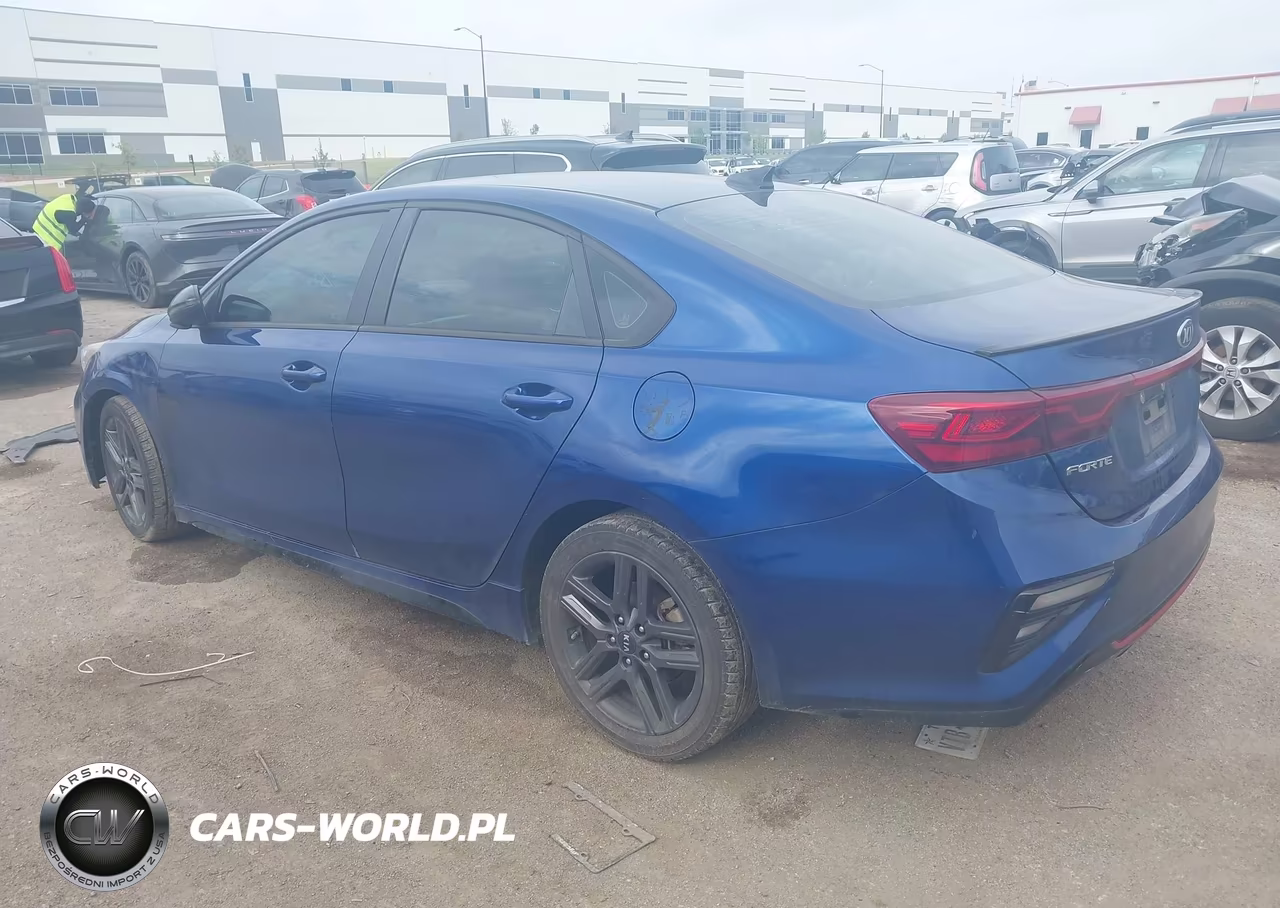 2021 Kia Forte Gt-Line VIN:3KPF34AD2ME327507 - 3