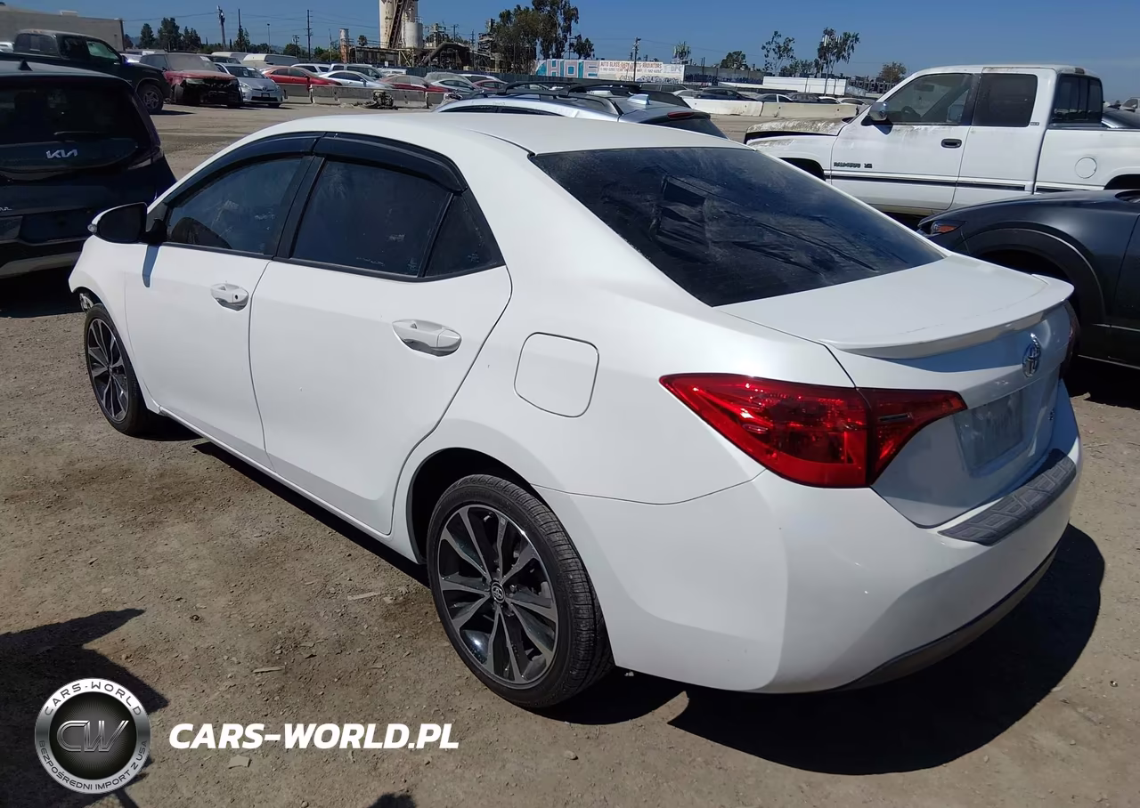 2019 Toyota Corolla Se VIN:5YFBURHE8KP867978 - 3
