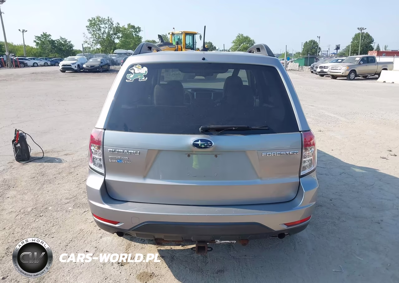 2011 Subaru Forester 2.5X Premium VIN:JF2SHBDC4BG776886 - 17
