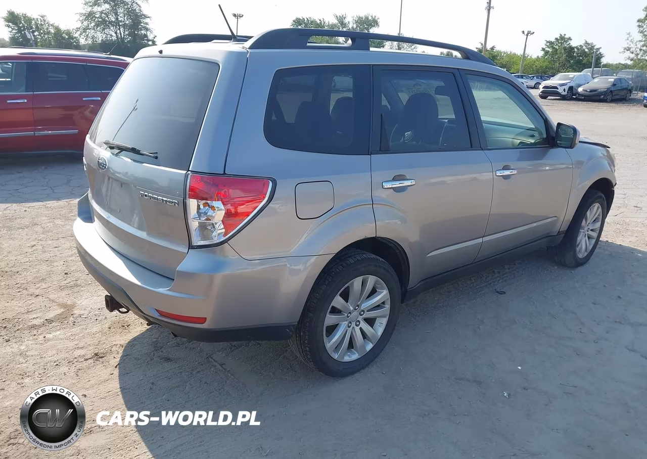 2011 Subaru Forester 2.5X Premium VIN:JF2SHBDC4BG776886 - 4