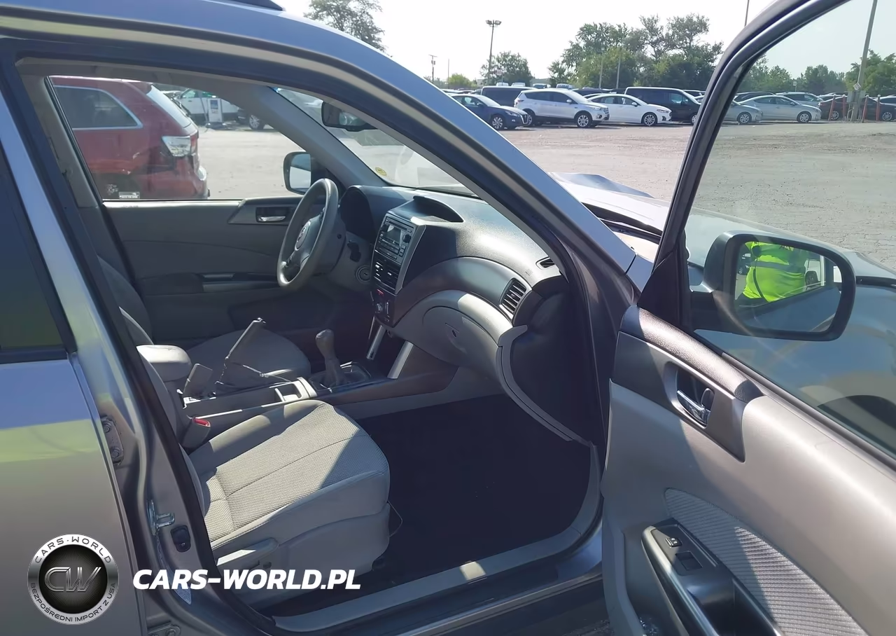 2011 Subaru Forester 2.5X Premium VIN:JF2SHBDC4BG776886 - 5