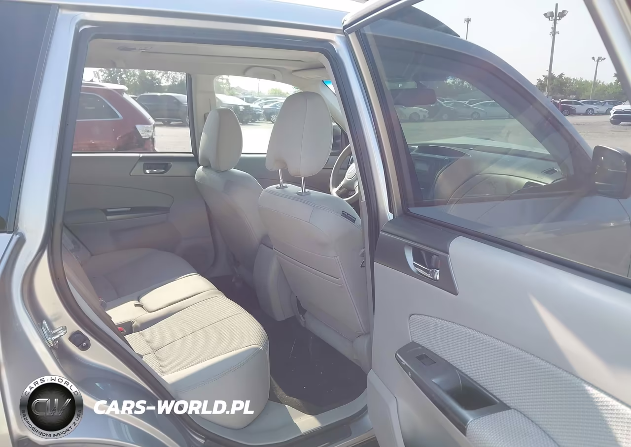 2011 Subaru Forester 2.5X Premium VIN:JF2SHBDC4BG776886 - 8