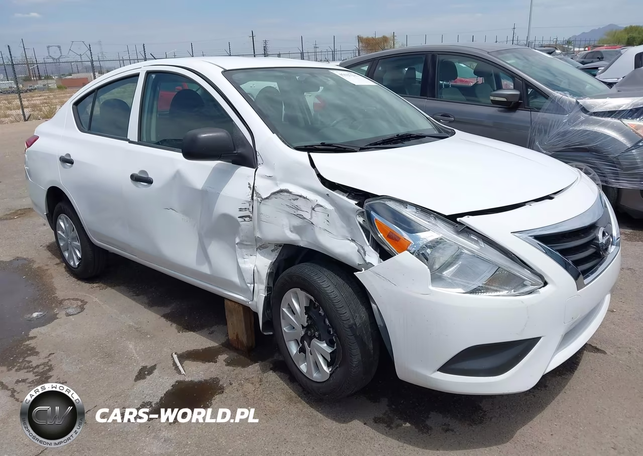 2015 Nissan Versa 1.6 S