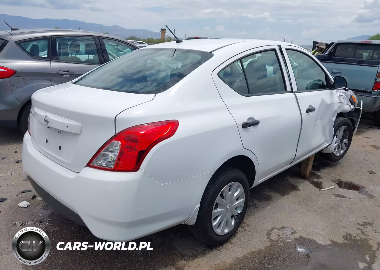 2015 Nissan Versa 1.6 S VIN:3N1CN7AP4FL919159 - 4