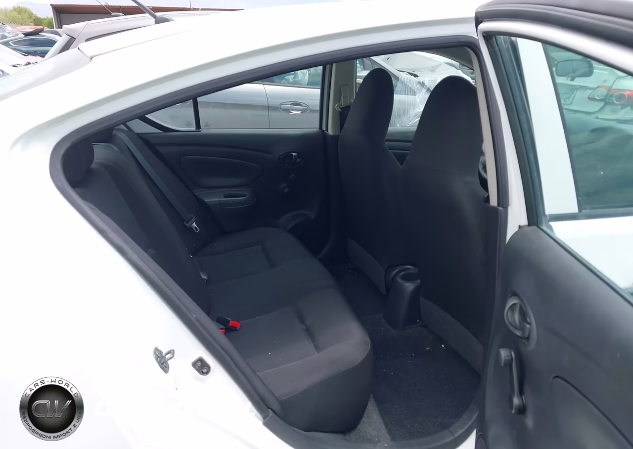 2015 Nissan Versa 1.6 S VIN:3N1CN7AP4FL919159 - 8