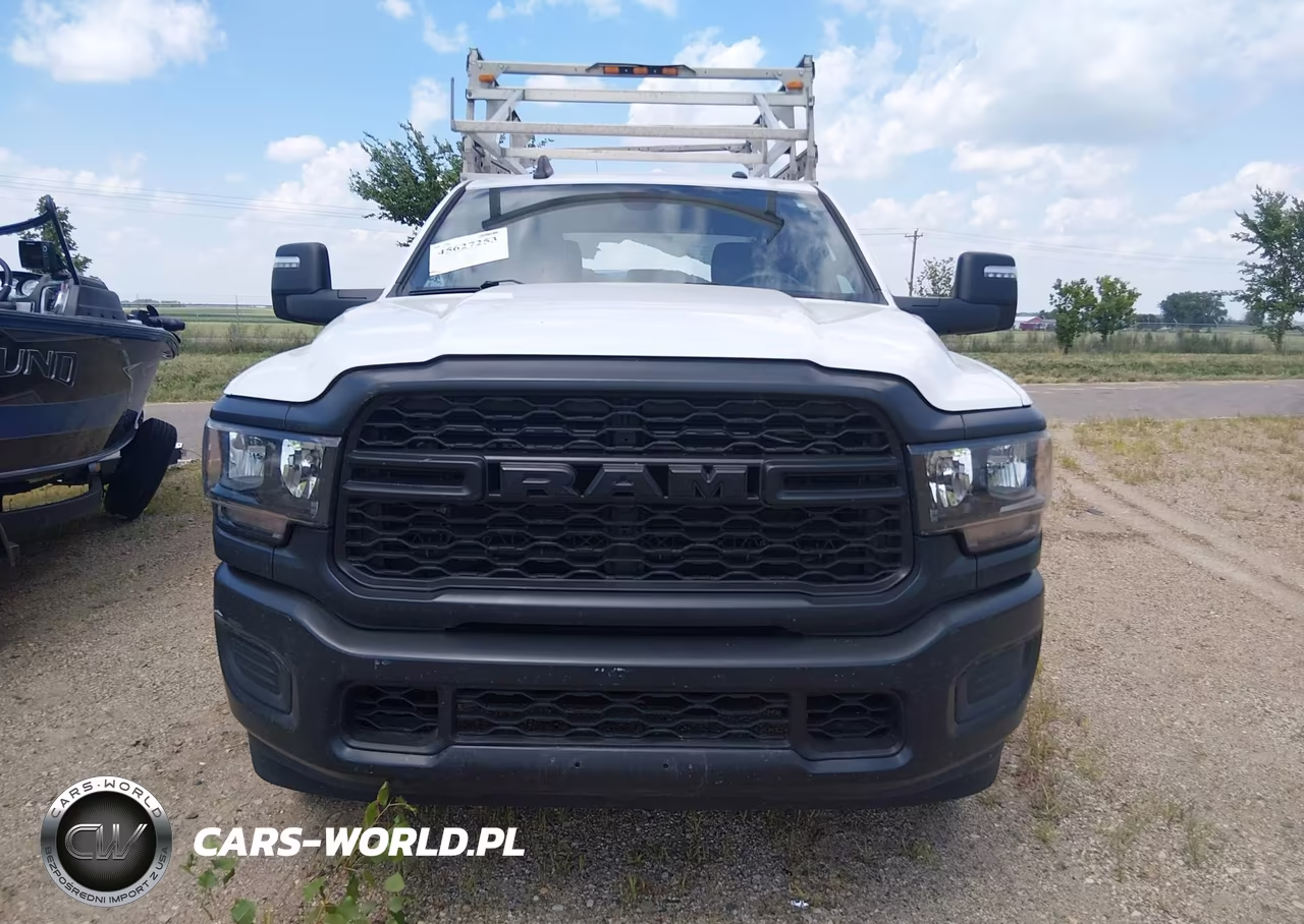 2023 Ram 2500 Tradesman 4X4 8' Box VIN:3C6UR5HJ5PG559462 - 12