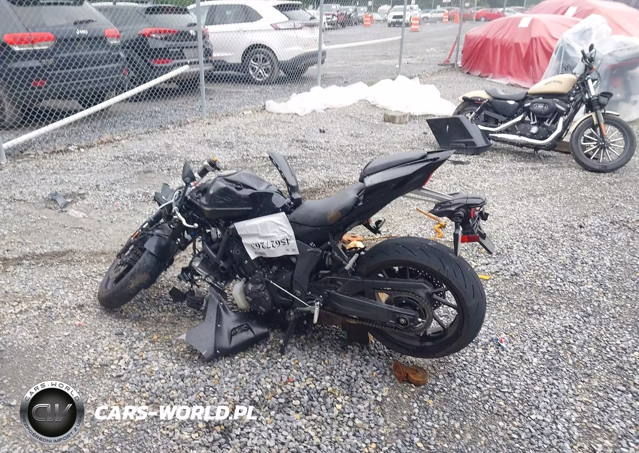 2025 Yamaha Yzfr7 VIN:JYARM38E0SA017080 - 13