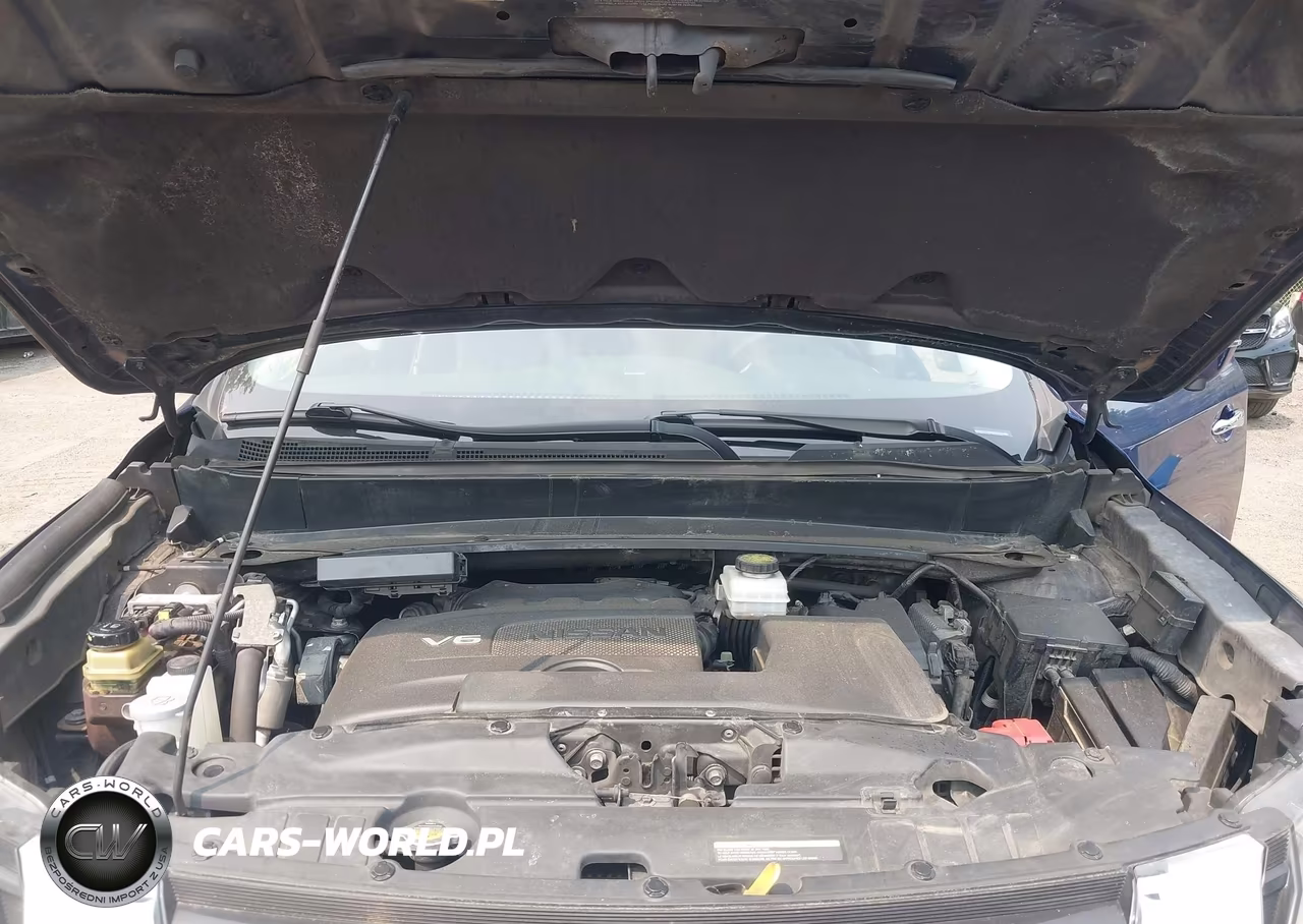 2018 Nissan Pathfinder Platinum VIN:5N1DR2MM1JC630671 - 10