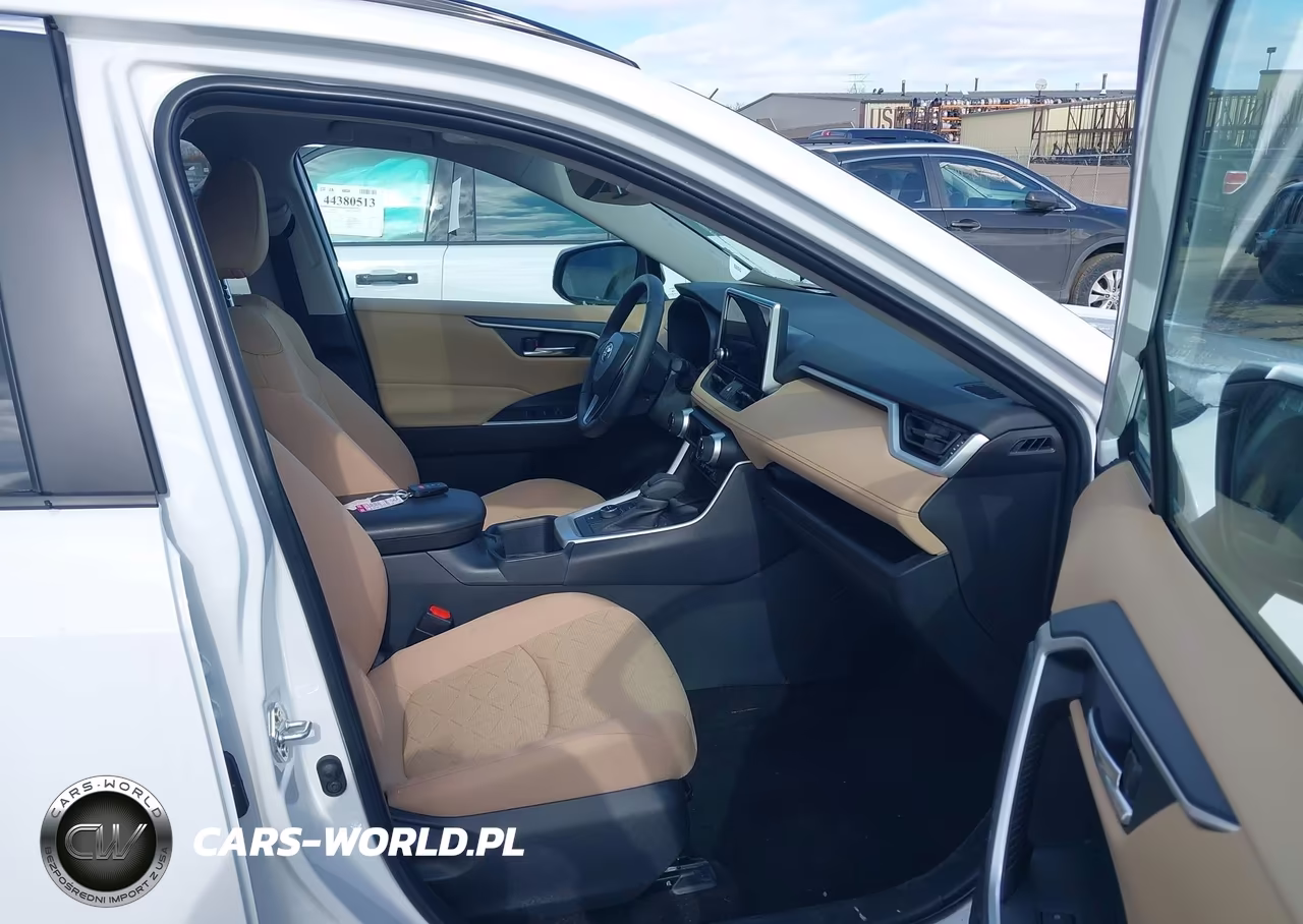 2025 Toyota Rav4 Hybrid Xle VIN:4T3RWRFV5SU198070 - 5