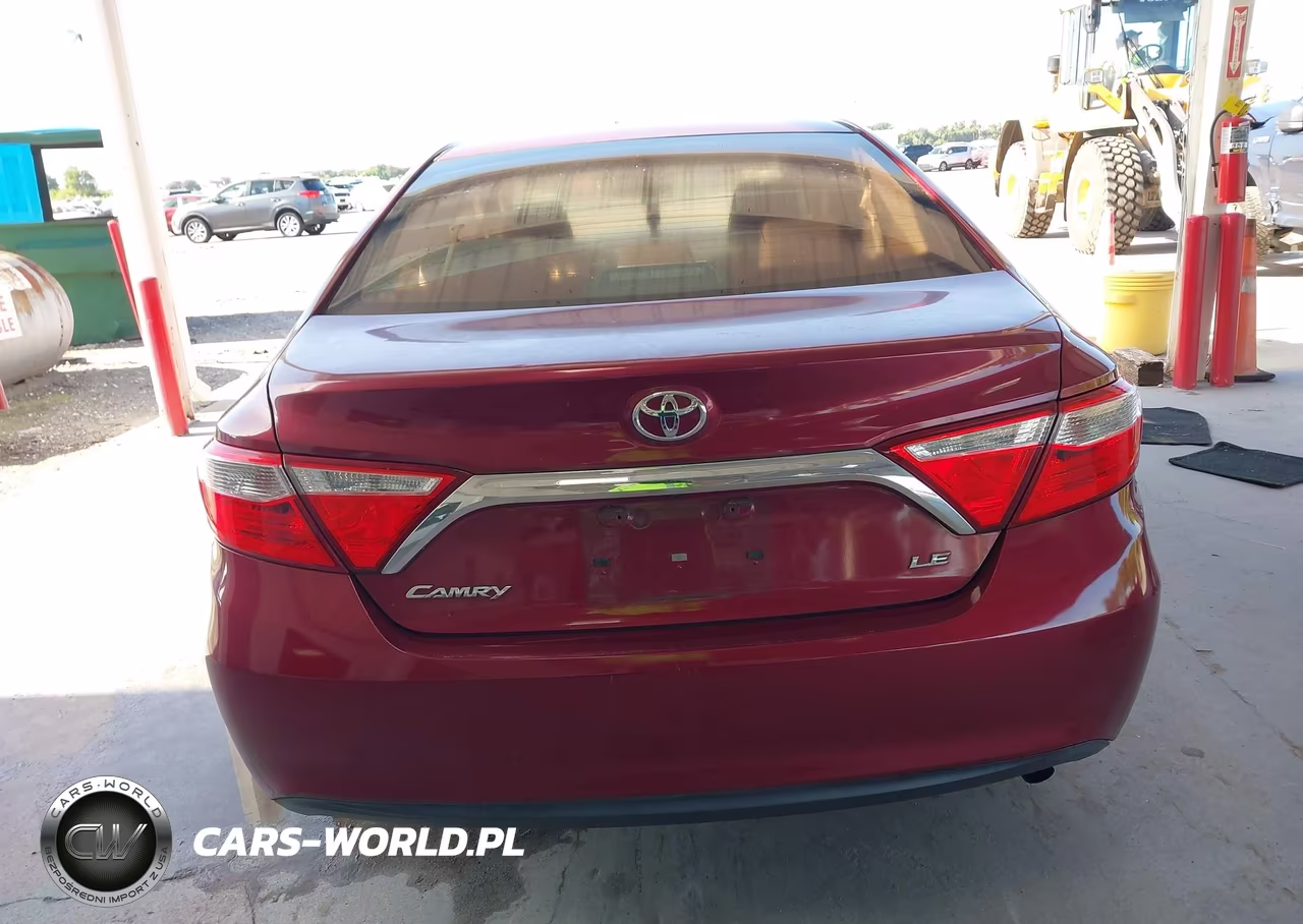 2016 Toyota Camry Le VIN:4T1BF1FK9GU606949 - 16