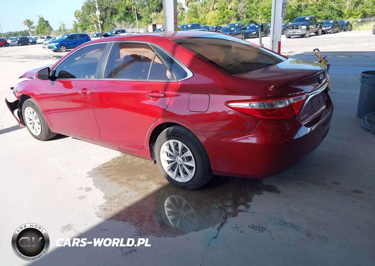 2016 Toyota Camry Le VIN:4T1BF1FK9GU606949 - 3