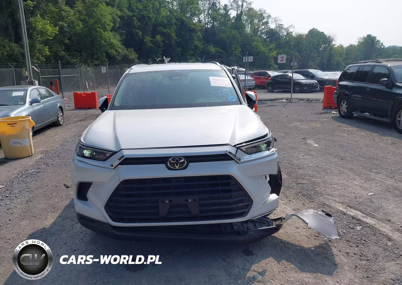 2024 Toyota Grand Highlander Xle VIN:5TDAAAB57RS018666 - 12